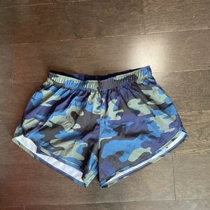 New Balance Green Camo Fully Lined Shorts NWOT